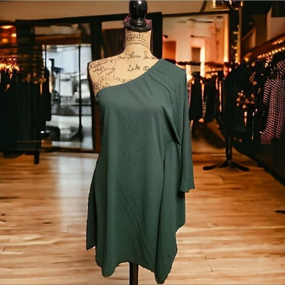 Women's One Shoulder Batwing Sleeve Asymmetric Hem Mini Dress Size M NWT - Picture 9 of 9